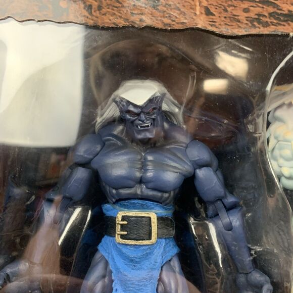 NECA Gargoyles 2021 THAILOG Ultimate 8-inch figure - Picture 4 of 10